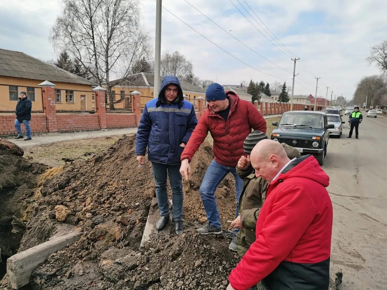 Жкх щигры. Жкх щигры. Глава города щигры черников. Жкх щигры. Щигры больница.