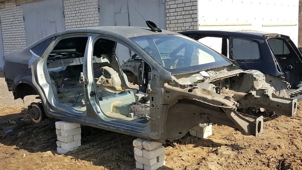 кузов форд фокус 3. распил кузова форд фокус 2. форд фокус 2 передняя часть кузова. кузов форд фокус 3. форд мондео 3 задняя часть кузова.