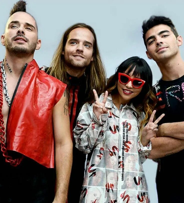 Космолок биографиягруппа. Dnce американская группа. Dnce американская группа. Dance группа. Джек лоулесс.
