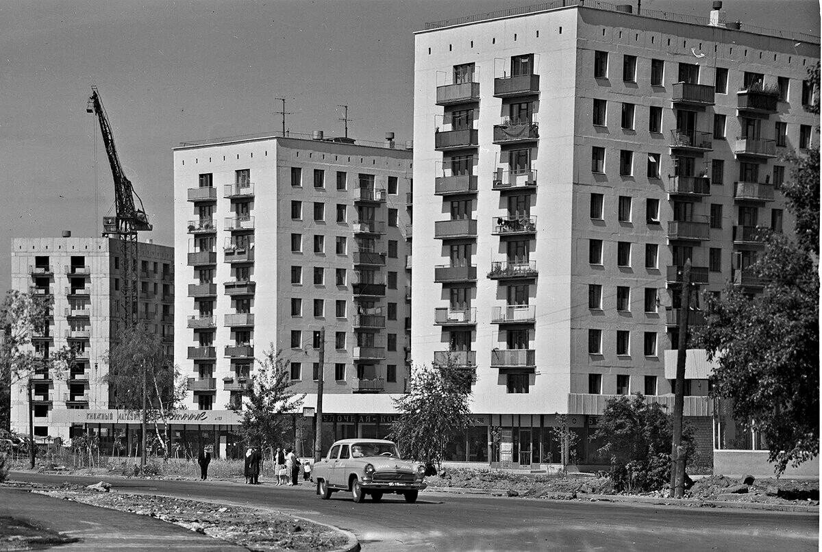 Советский район москвы ссср. Советская застройка Москва. Хрущевки в Москве 60е годы. СССР застройка 60х. Архитектура 60-80 годов в СССР.