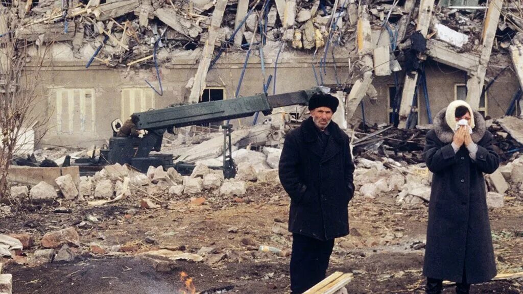 Землетрясение в спитаке в армении 1988. Землетрясение в грузии 1988. Армения спитак землетрясение 1988 город. Землетрясение в спитаке в армении 1988. Землетрясение в армении спитак.