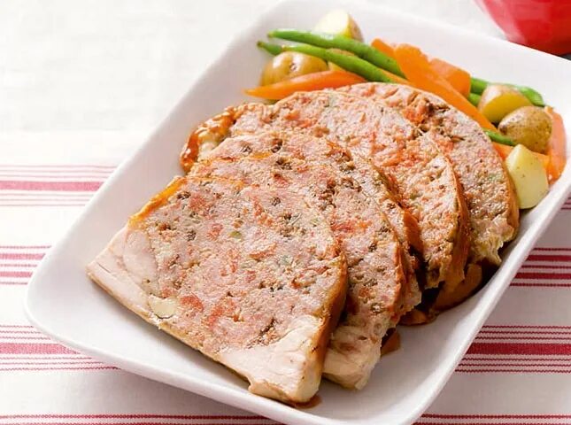 Курица галантин. Приготовление курицы галантин. Рыбный галантин. Курица фаршированная галантин. Приготовление курицы галантин.