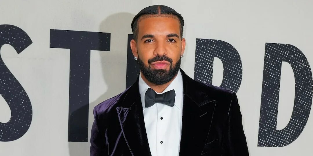 Дрейк ночь. Найт дрейк. кевин дрейк. drake september 2013.
