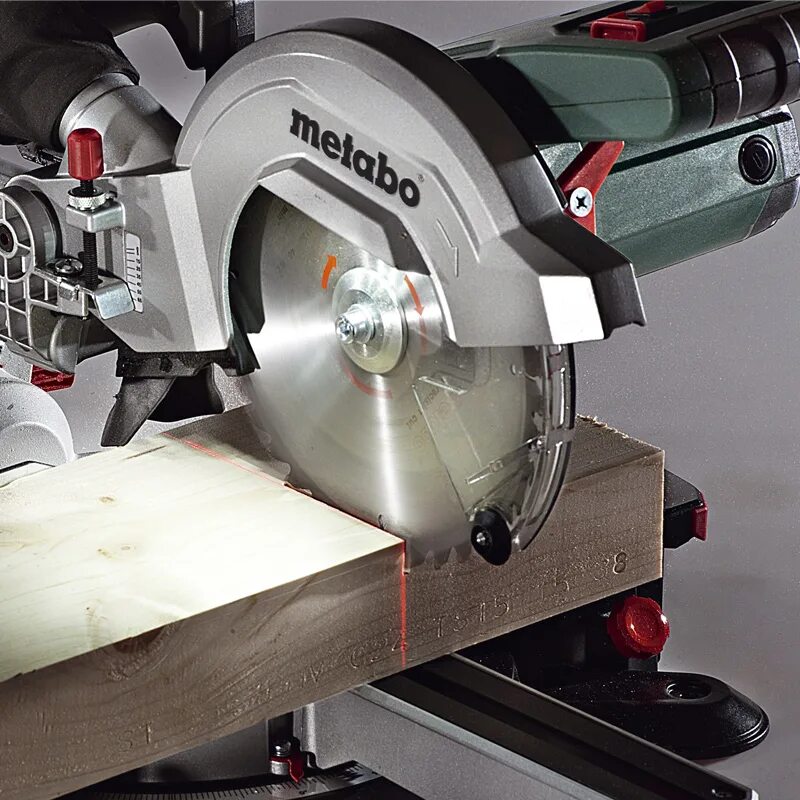 Циркулярная пила градусов. Metabo KGS 305 M. Metabo KS 305. Торцовочная пила Metabo KS 305 M. Metabo KGS 216.