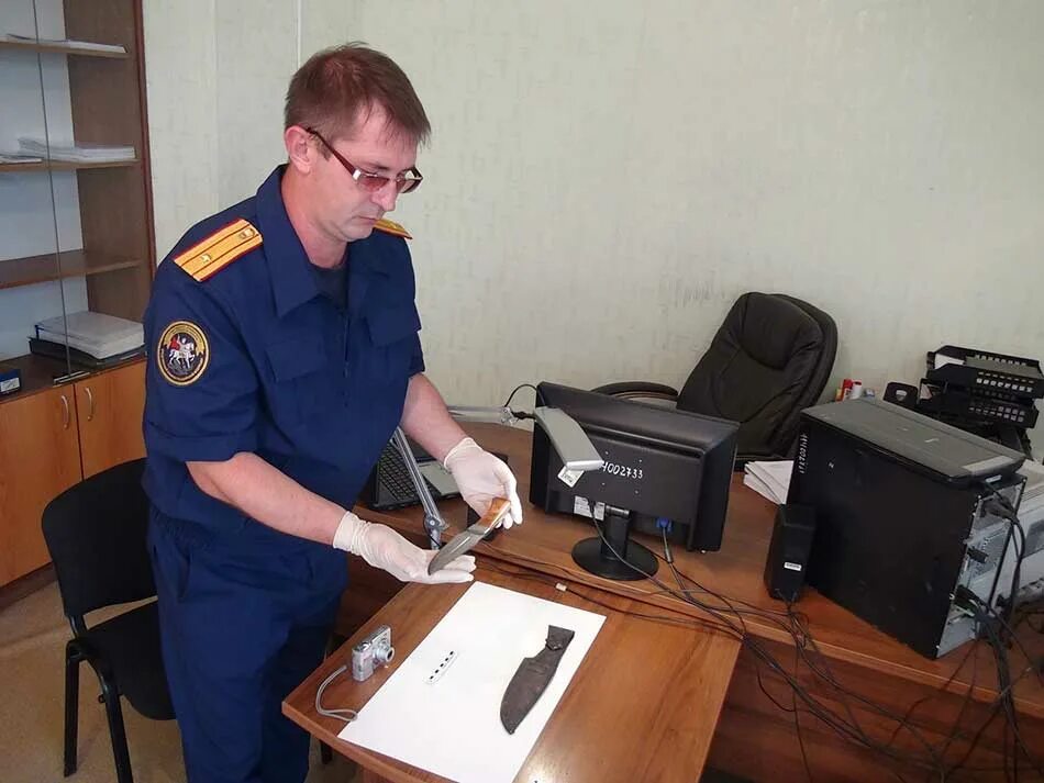 Высший следственный орган. Органы со следователями. следователь со спины. форма следственных органов. работники следственных органов.