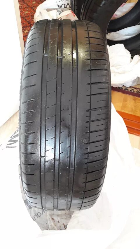 Резина michelin pilot sport 3. Мишлен пилот спорт 3 205/55 r16. Michelin 205/55 r16 Pilot HX. Мишлен Pilot Sport 2 205/55 r16. Резина 215 40 r16 Мишлен пилот спорт.