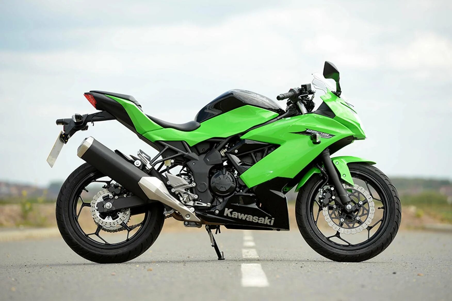 Kawasaki ninja 250. Кавасаки 250 отзывы. Kawasaki 250 кубов. Kawasaki ninja ex250. Кавасаки ninja 250r.