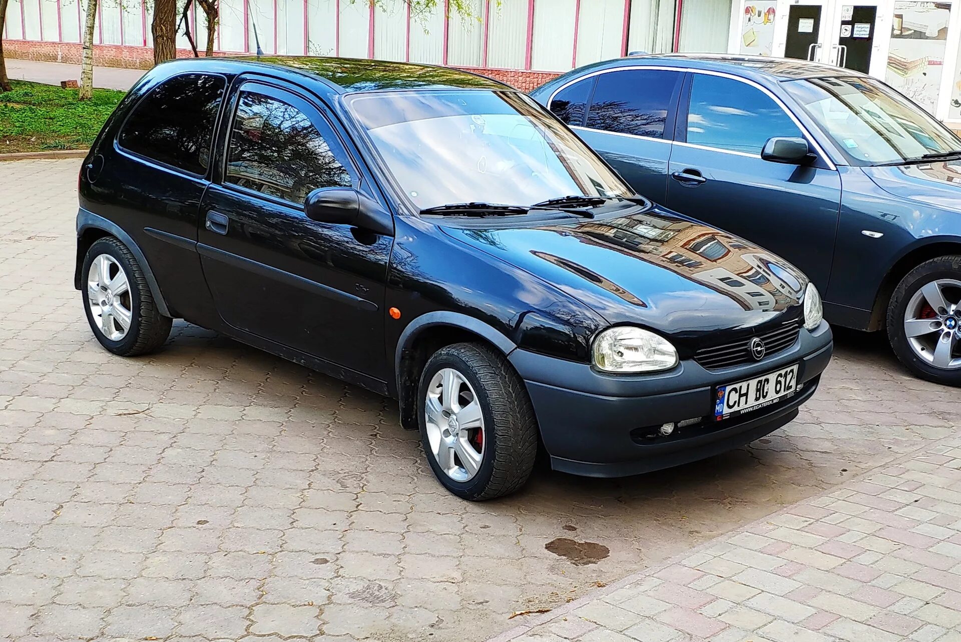 Опель корса 2000 года. Opel Corsa 2000. Opel Corsa b 2000. Opel Corsa 2000 1.0.