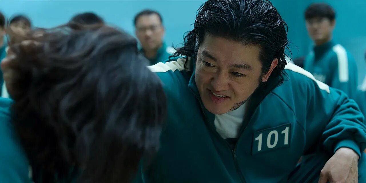 Хо сон-Тхэ актер. Хо сон-Тхэ игра в кальмара. Хо сон Тхэ актёр док Су. Чан док Су (игрок №101).