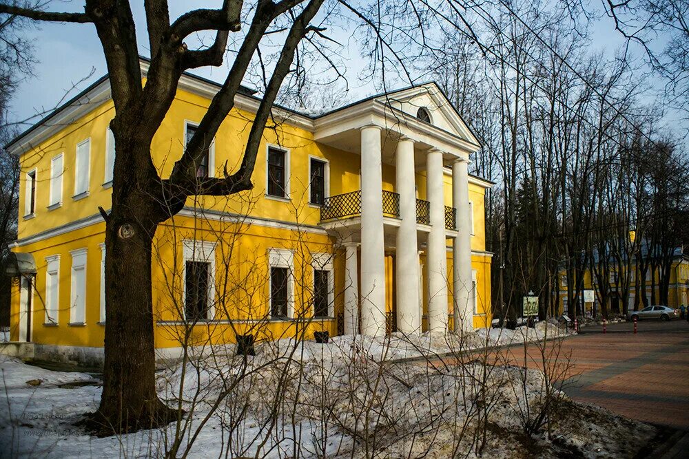 Главный дом усадьбы знаменское-губайлово. Главный дом усадьбы знаменское-губайлово красногорск. Усадьба знаменское-губайлово. Знаменское-губайлово красногорск усадьба парк. Усадьба знаменское-губайлово.