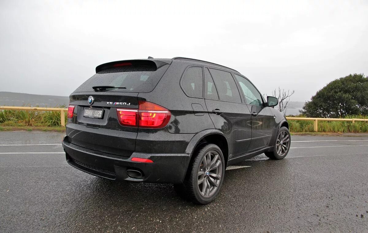 BMW x5 2012. BMW x5 e70 2012. БМВ Икс 5 70 кузов. BMW x5m 2012. Купить бмв х5 дизель в россии