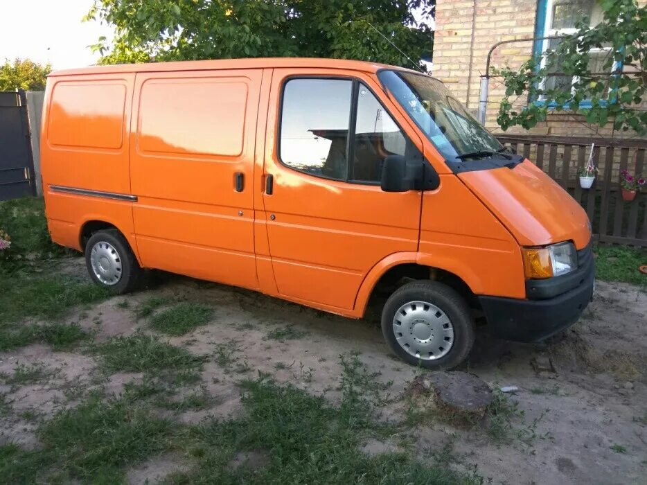 Транзит краснодарский край. Ford Transit 1988. Ford Transit 1. Ford Transit 4g. Форд Транзит 1988г.