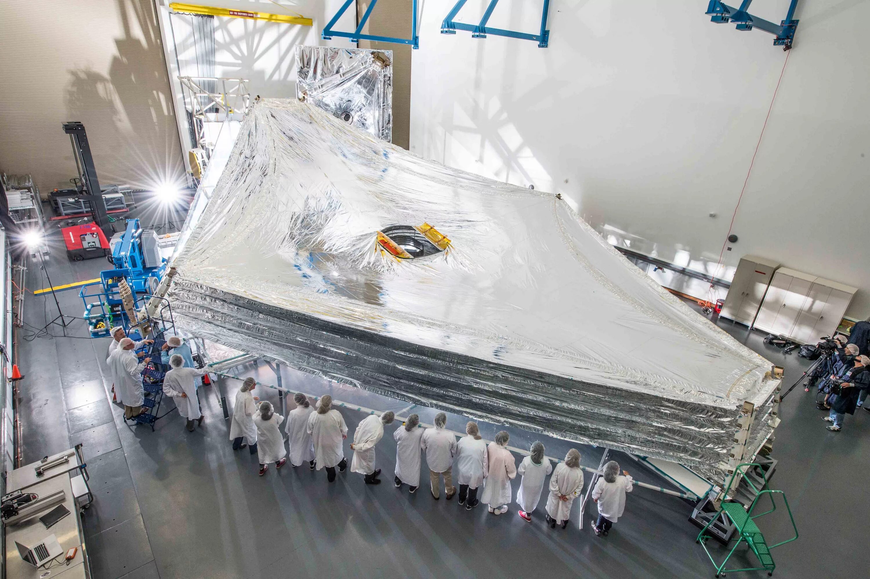 Webb telescope. Джеймс уэбб. джеймс уэбб щит. james webb space telescope. nasa james webb.
