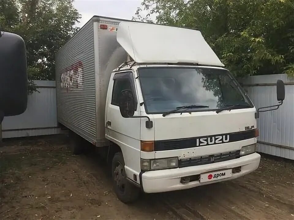 Mitsubishi fuso 1998. Исузу омск. Isuzu forward 1995. Исузу форвард со спальником. Исузу омск.