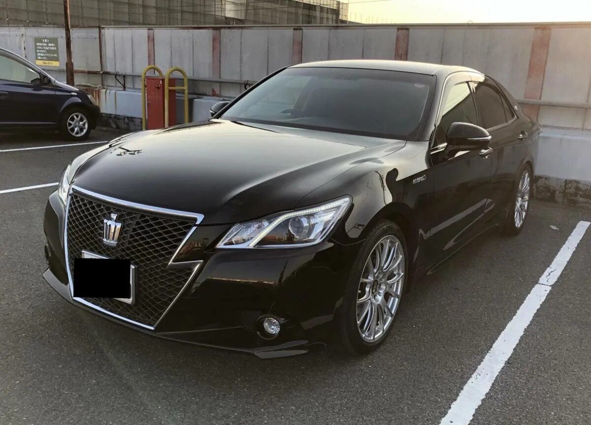 Toyota Crown athlete 3.5 2017. Toyota Crown athlete 2017 Hybrid. Toyota Crown athlete 2016 Hybrid. Toyota Crown 2.5 Hybrid.