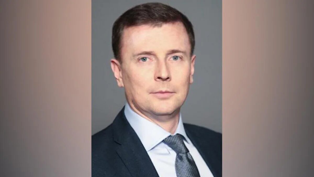 Санкт петербург руководители. Смирнов юрий алексеевич санкт-петербург. начальник аппарата губернатора санкт-петербурга. смирнов юрий алексеевич санкт-петербург правительство. чулков сергей александрович.