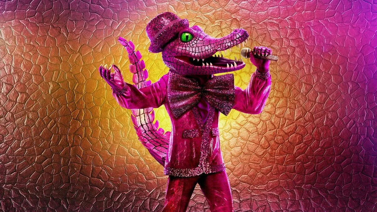 Джонни в шоу маска. Шоу &quot;the masked singer&quot; -2025. шоу маска крокодил. джонни шоу маска. джонни крокодил шоу маска.
