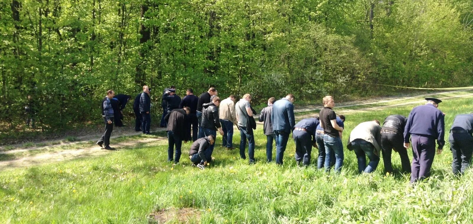 Осмотре места происшествия было установлено. Обыск местности. Осмотр места происшествия. Обыск участков местности. Обыск на открытой местности.