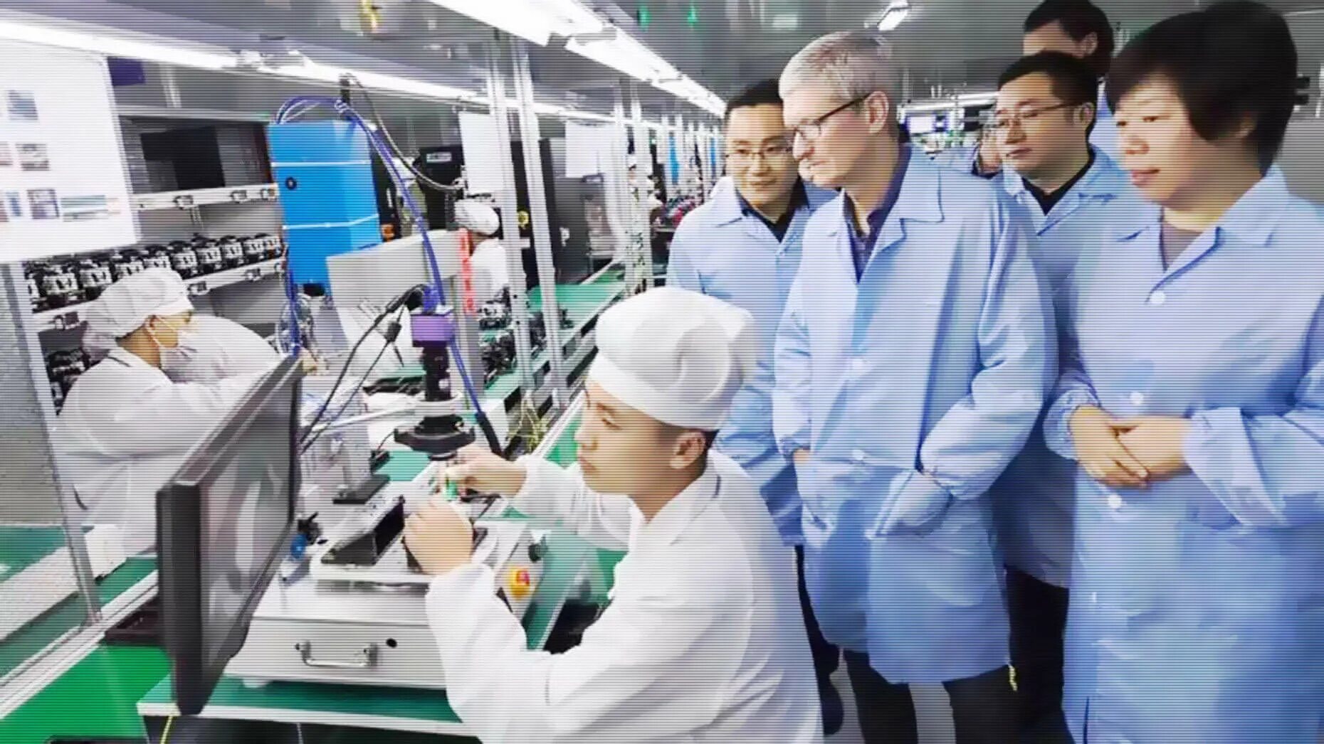 Завод Фоксконн в Китае. Фабрика Foxconn в Китае. Apple Factory Foxconn. Завод Foxconn Шэньчжэнь. Китайский завод по производству