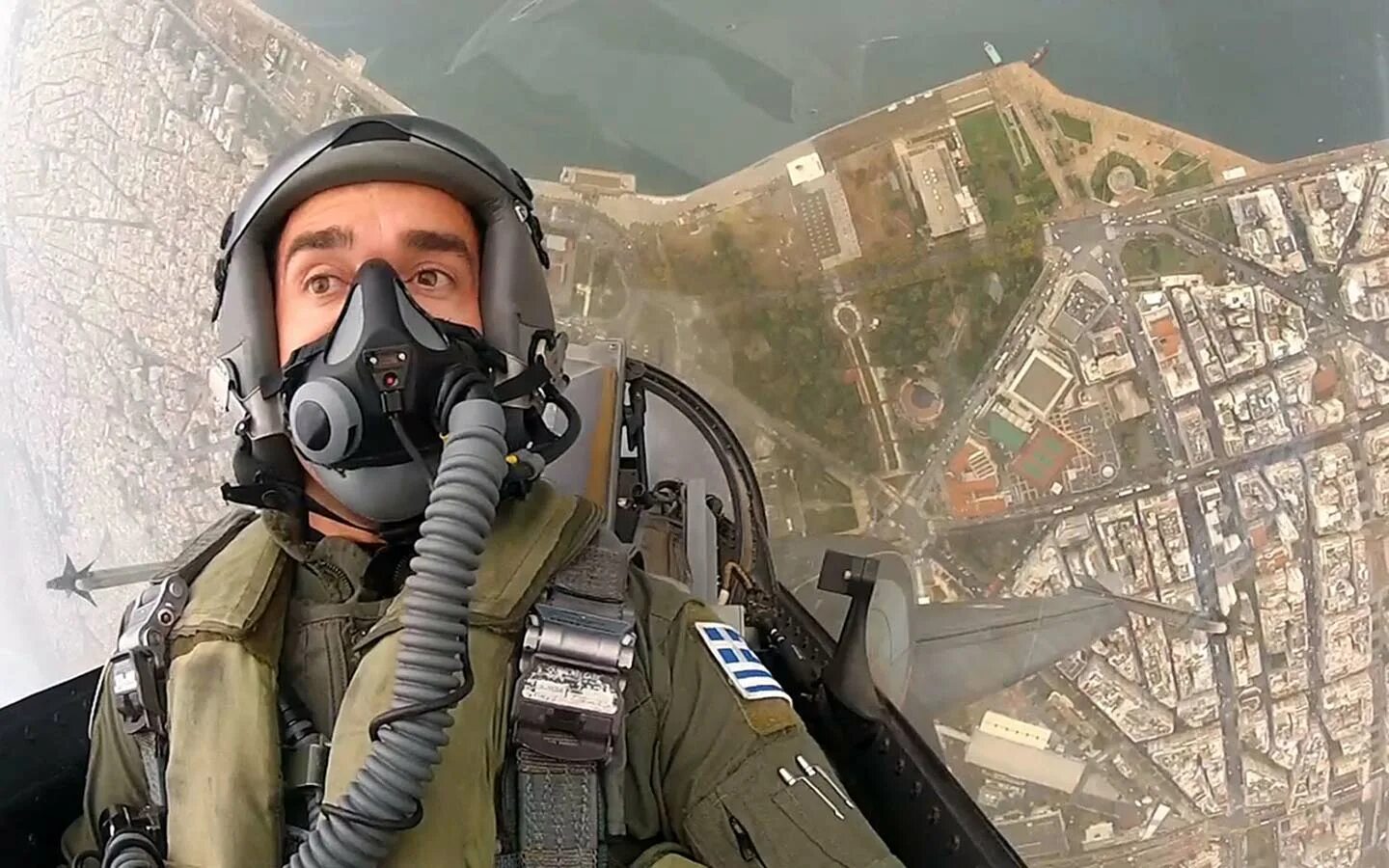 Зевс демо. Зевс эйр. f 16 air show. zeus air.
