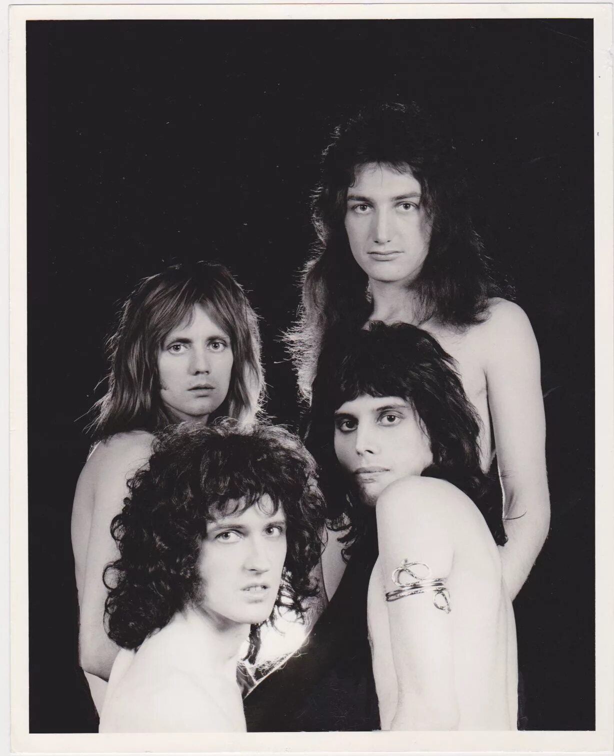 Queen original. Мик рок queen. queen в молодости. группа queen молодые. мик рок в молодости.