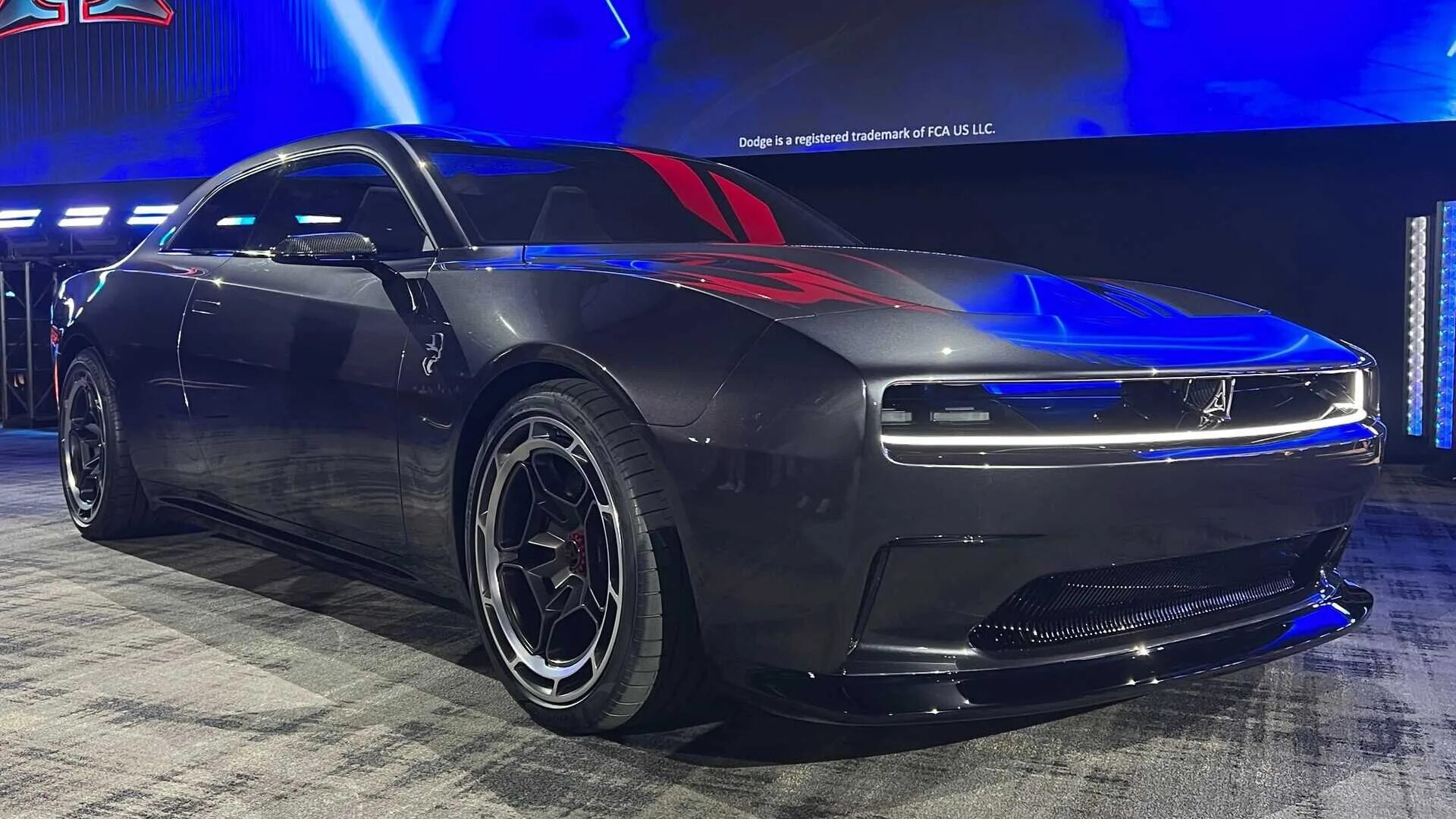 Звук челленджера. Додж Чарджер 2022. Dodge Charger Hellcat 2022. Dodge Challenger 2021. Dodge Charger 2023.