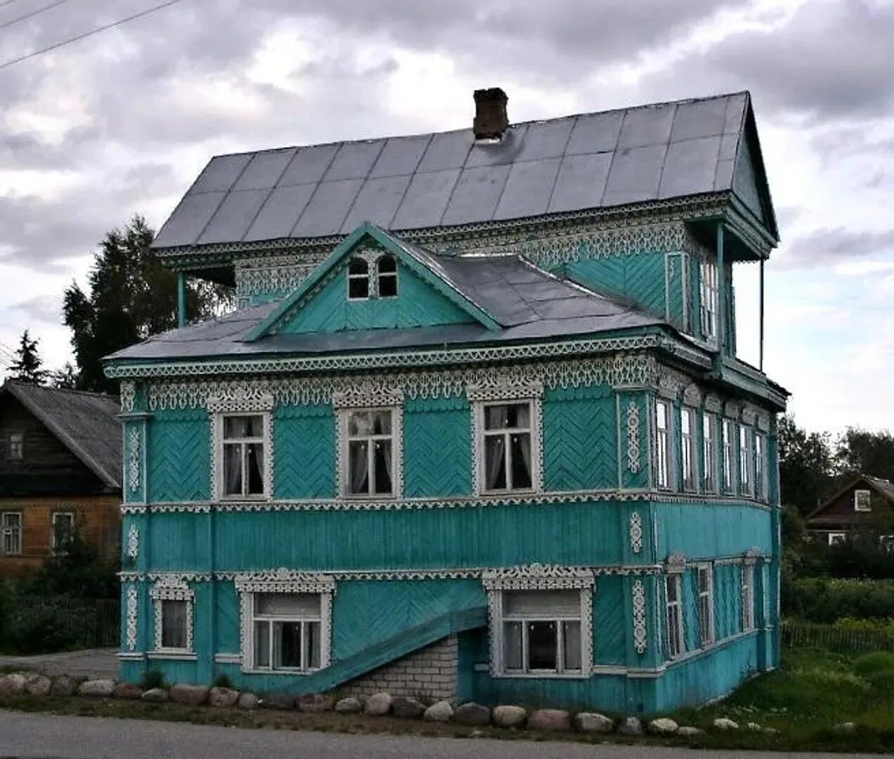 Барахолка новгородская область. Мошенское Новгородская область. Село Мошенское Новгородской области. Краеведческий музей Мошенского района. Клуб музей Мошенское.