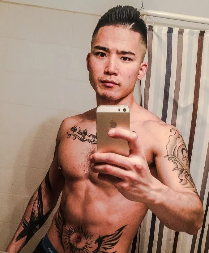 Yoshi kawasaki inst. Йоши славский ютубер. Yoshi kawasaki. Yoshi kawasaki 2021. Yoshi kawasaki biography.