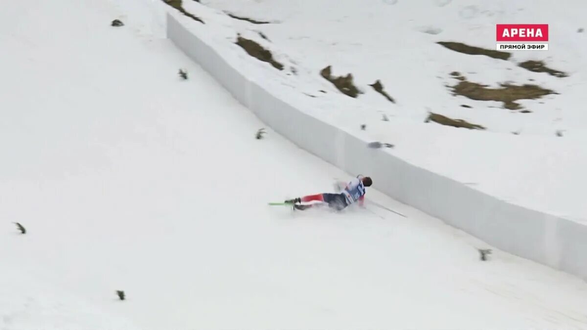 Лыжники упали. Амундсен лыжник. Харальд Амундсен. Харальд Харб лыжи. Семён Крюгер лыжник падение.
