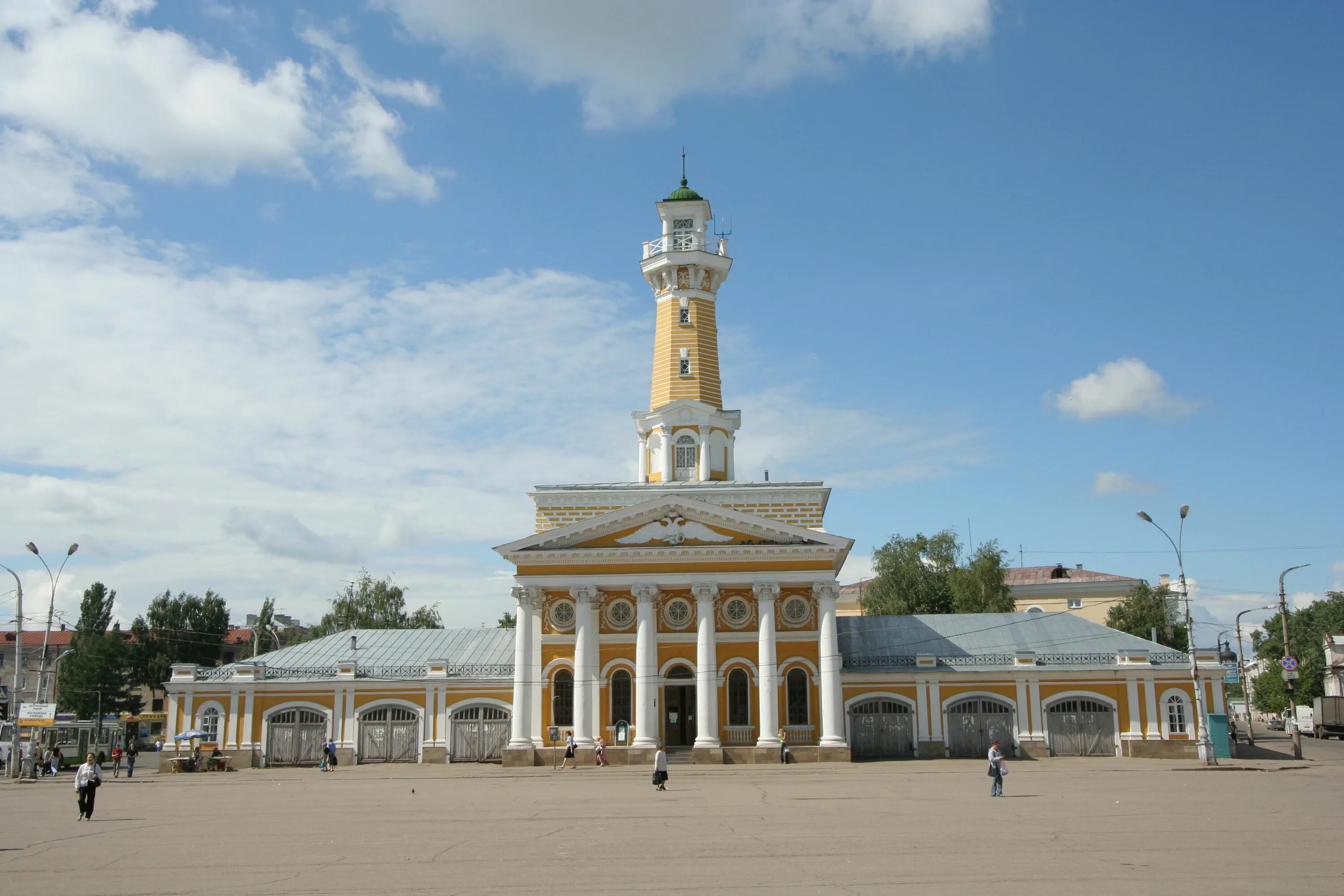 Город Кострома пожарная каланча. Пожарная каланча Кострома достопримечательности Костромы. Достопримечательности Костромы пожарная каланча. Золотое кольцо России город Кострома Сусанинская площадь.