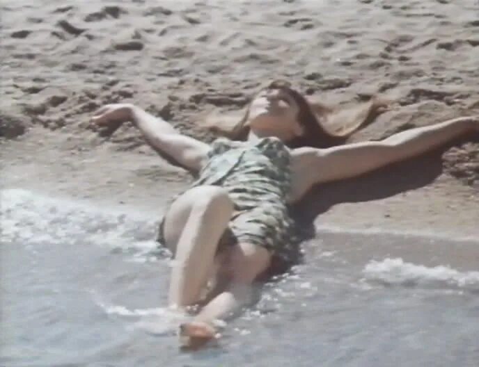 Обнаженная Елена Коренева Выходит Из Воды – Сибириада (1978)