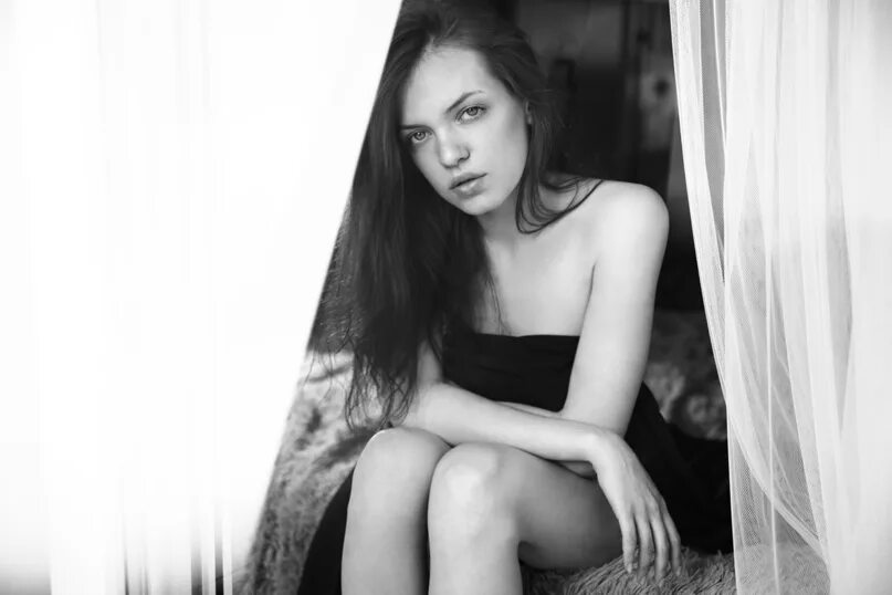 Bound model. Polly bound. polly bound numbered. moldova polly fun.