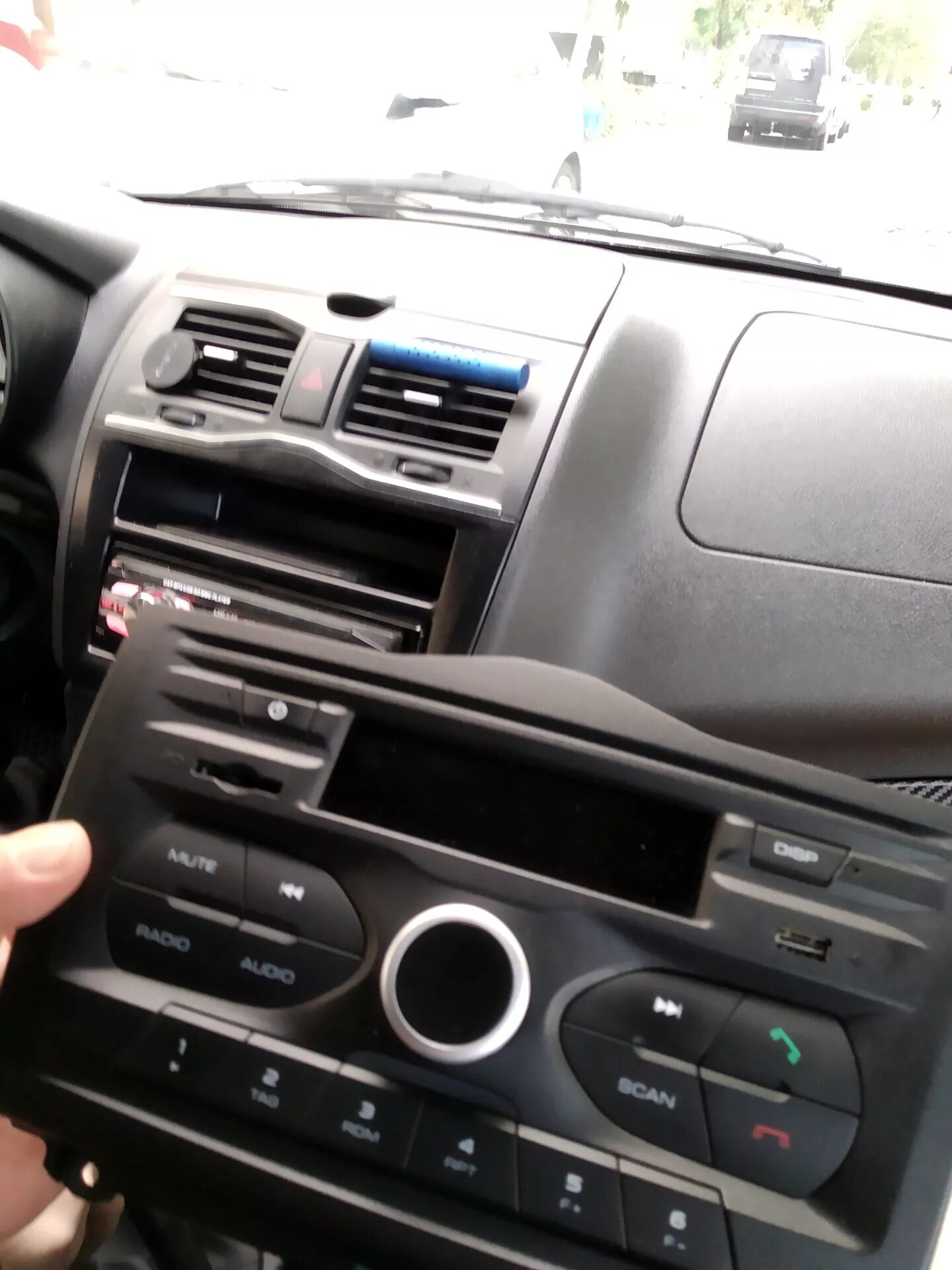 Переход с 2din на 1din. Какую процессорную бошку выбрать? - Lada Гранта, 1,6 л, 