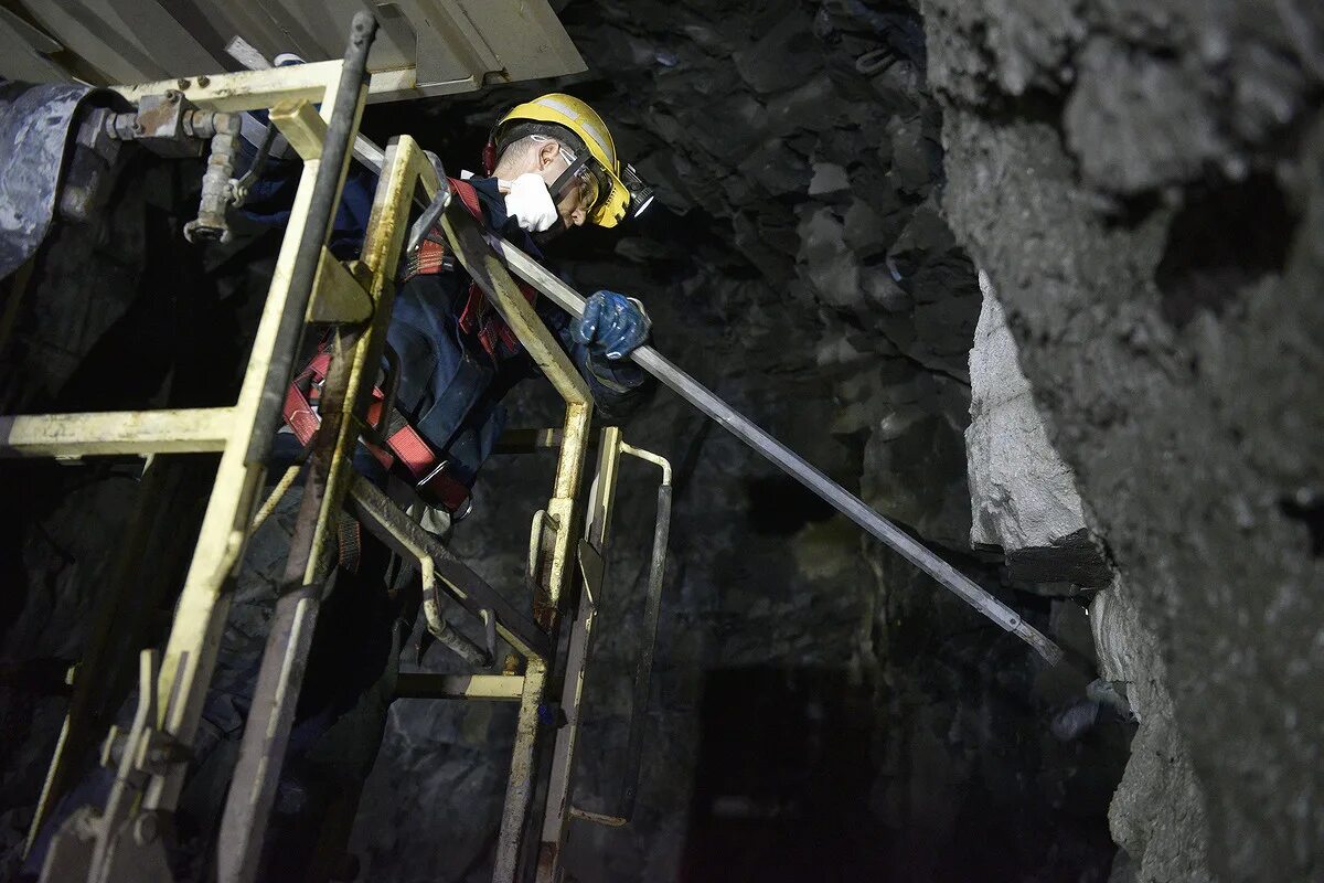 рудник маяк норникель. ангидрид шахта норильск. шахты норникеля. шахтеры норильск. рудник октябрьский норильск.