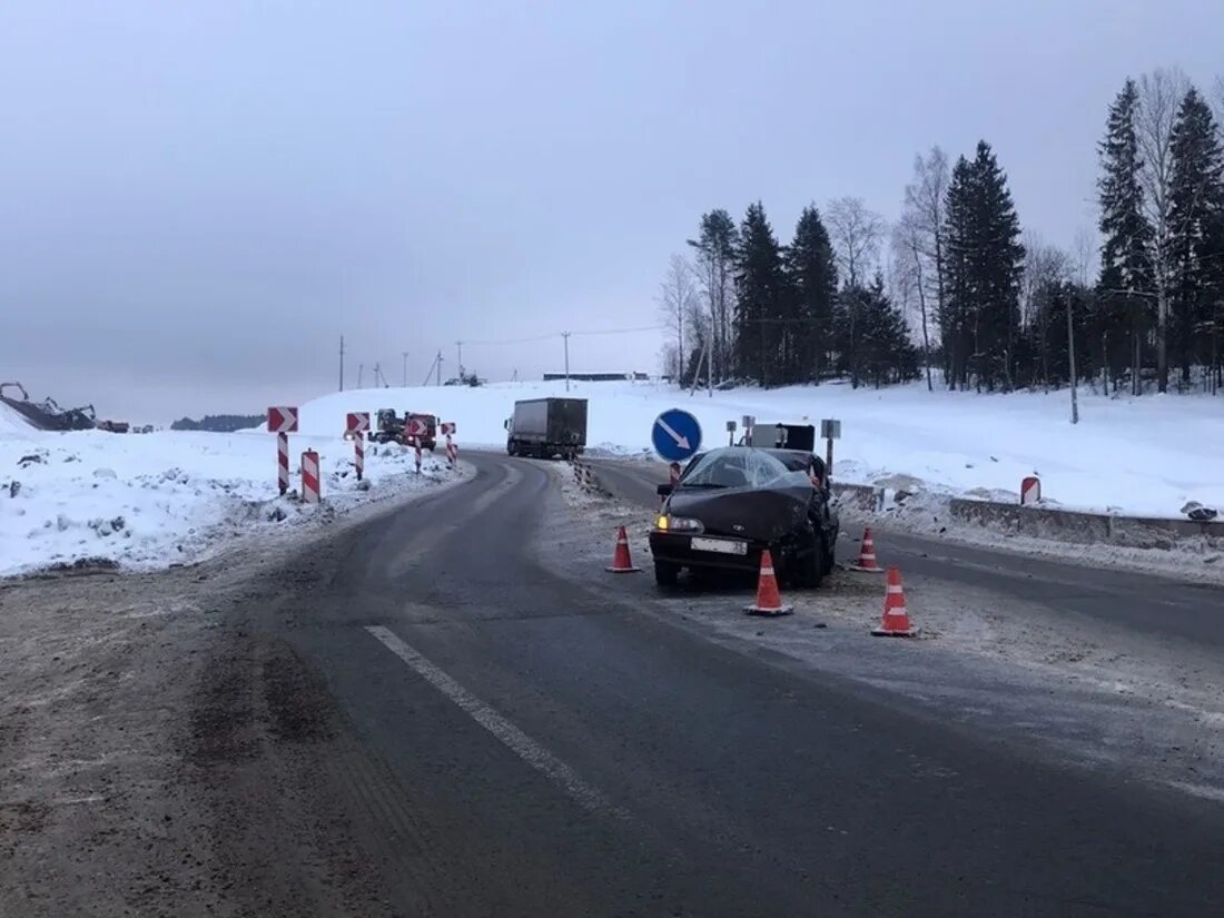 23 января 2019. Авария на трассе кола января 2022. ДТП С фурой в Вологодской области. ДТП Вологодская область 26.01.2022. Авария в Вологодской области вчера на трассе а114.