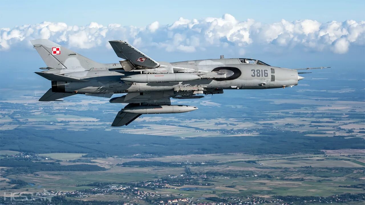 6th infantry division logo. Ми-24 крокодил. Forces of valor roman. Army 24. Ch 47 с вооружением.