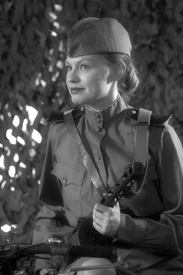 Нина лобковская снайпер. Девушки в военное время. Связистки мпво ленинграда. Лобковская нина алексеевна. Девушки в военное время.