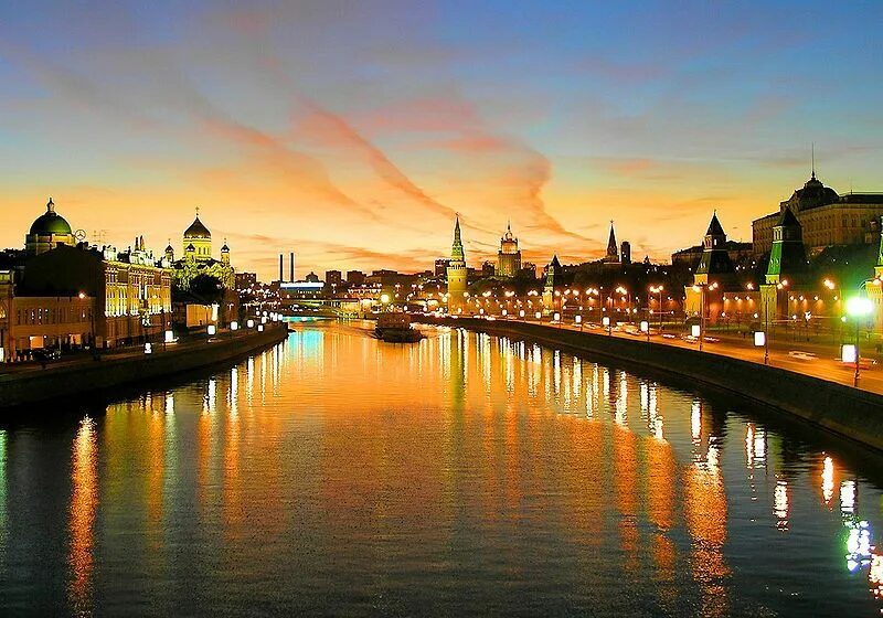 Москва. Кремль москва. Город москва. Вид на кремль. Москва кремль лето.