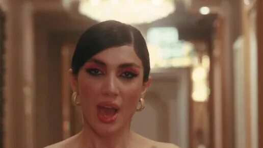 тексты песен. у моей россии длинные косички текст. слова песни. музыка вали карнавал. песня твоя новая девчонка вылитая я слушать.