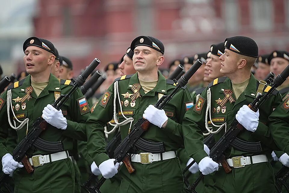 государственное и муниципальное управление. кто нас защ щает. армия по контракту. обязанность защищать родину. государственная и муниципальная служба.