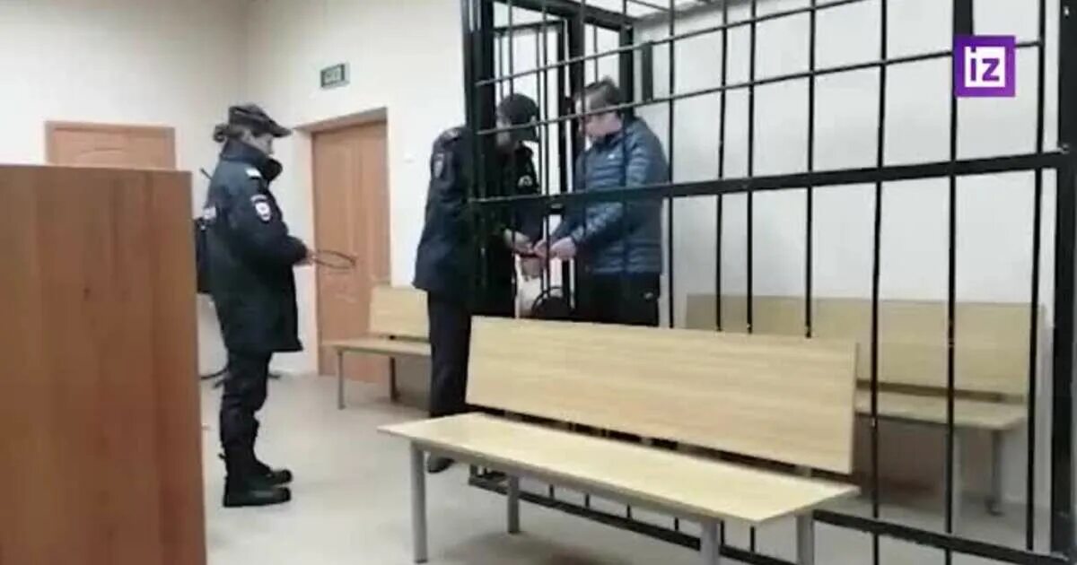 Осужденные за решеткой. Сергей эдуардович зуев шанинка. Сергей эдуардович зуев шанинка. 29 комплекс опг парасоль. Директор шанинки сергей зуев.