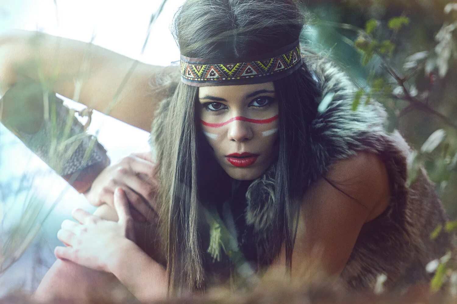 Стиль амазонка в одежде. Лицо амазонки. Накрашенные амазонки. Амазонки сергей микульский. Боевой раскрас девушки.