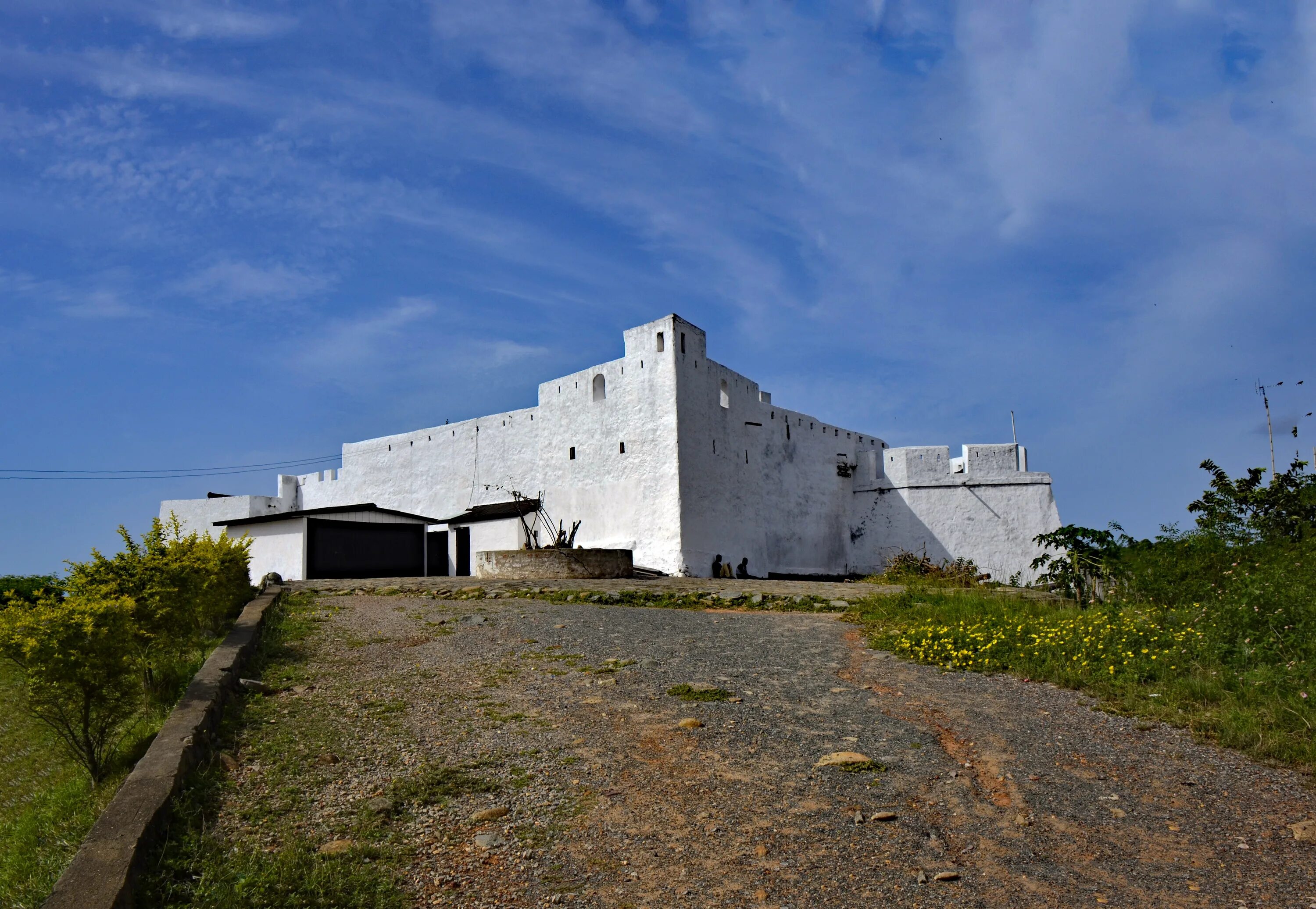 Железный форт. Форт в Африке. Форты и замки Ганы. Монастырь Форт. Форт Секонди гана.
