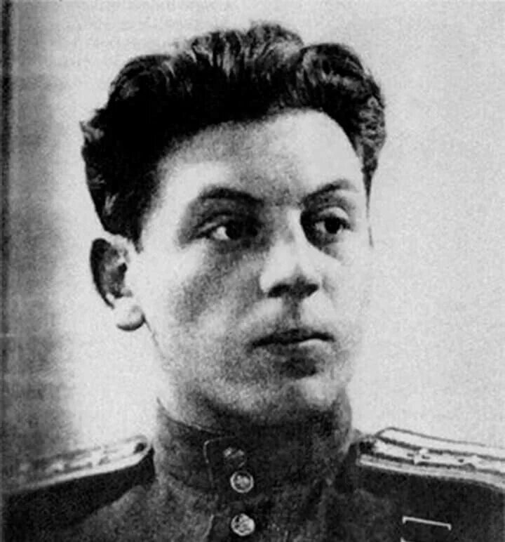 Жизнь сыновей сталина