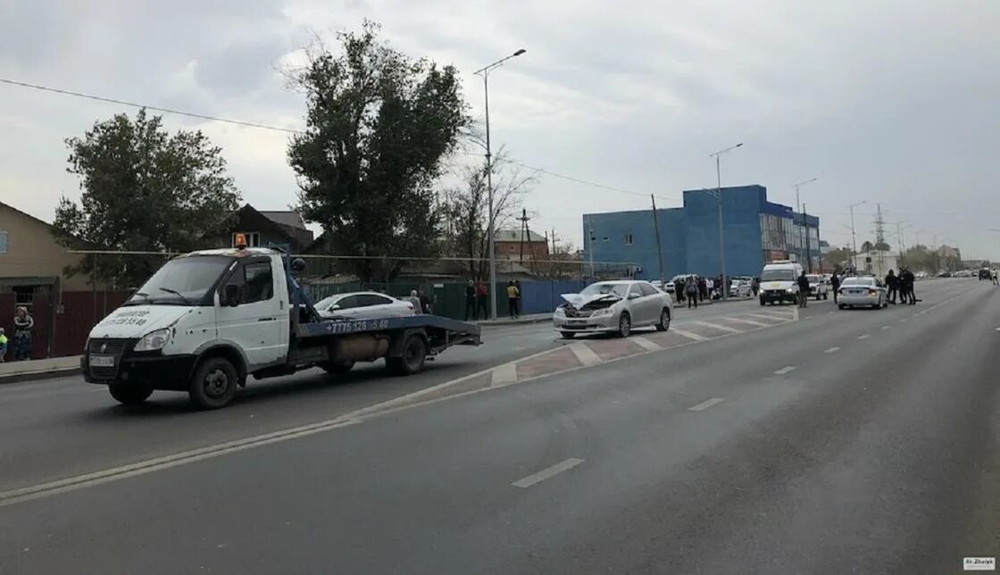 Автобус "полиция". Атырау водители. Происшествия в атырау за последние сутки. Визитка запчасти для грузовиков. Атырау водители.