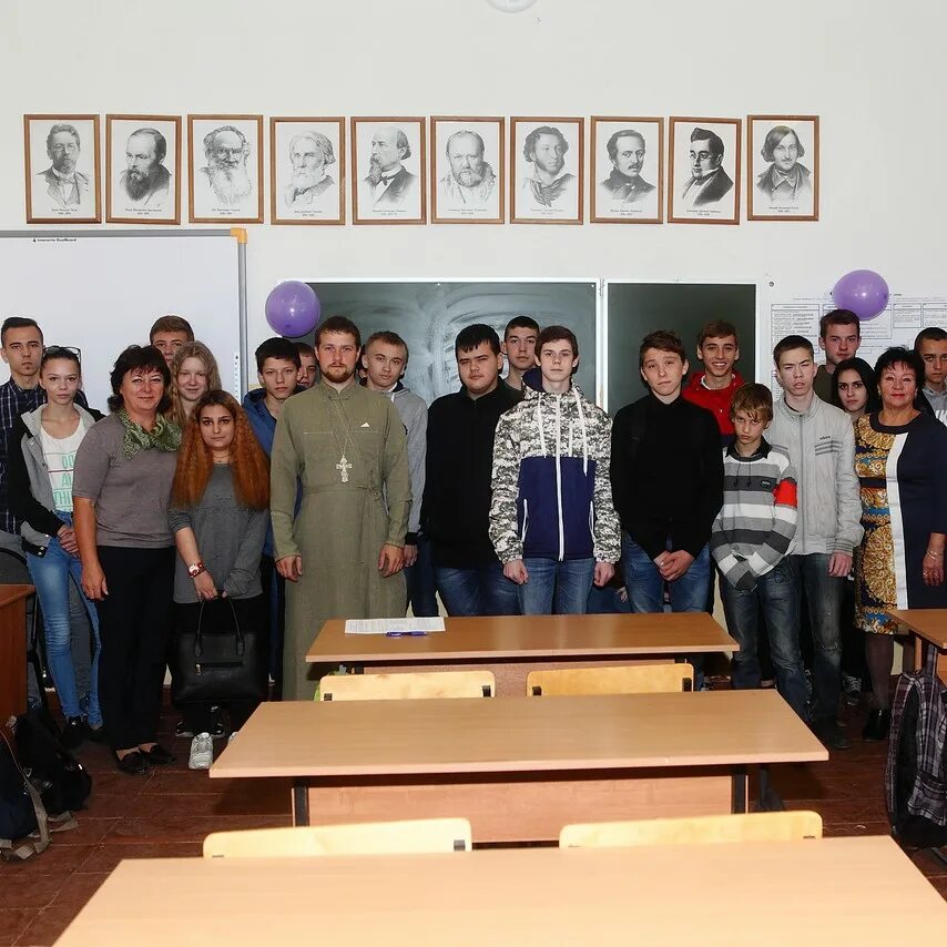 Вечерняя школа серпухов. Школа после ремонта преобразилась. 1 школа серпухов. Школа 7 серпухов. Вечерняя школа.