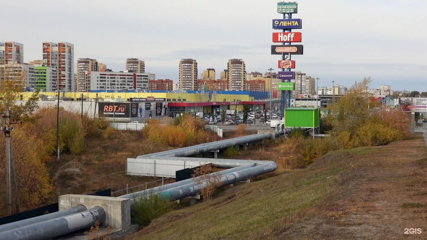 Зеленый берег Тюмень. Торговый центр зеленый берег Тюмень. Зелёный берег Тюмень Алебашевская. ТЦ “зеленый берег” г. Тюмень.