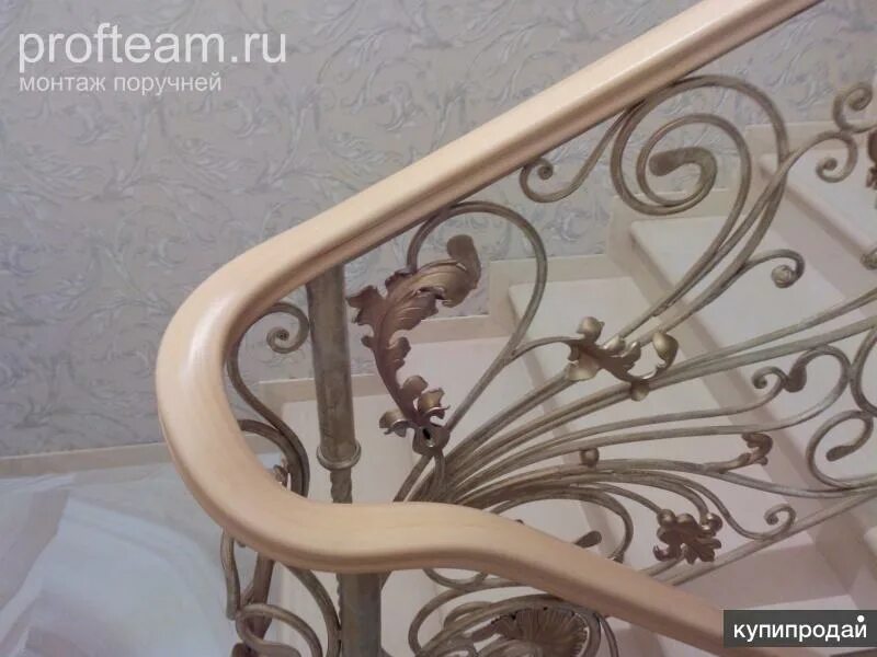 Накладка на перила лестницы. Поручень резиновый для эскалатора kone. Поручень для лестницы пластиковый. Поручень для лестницы пластиковый. Поручень пвх фигурный 60х40 ум-3.