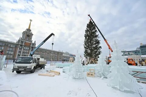 Елка на площади 1905 года