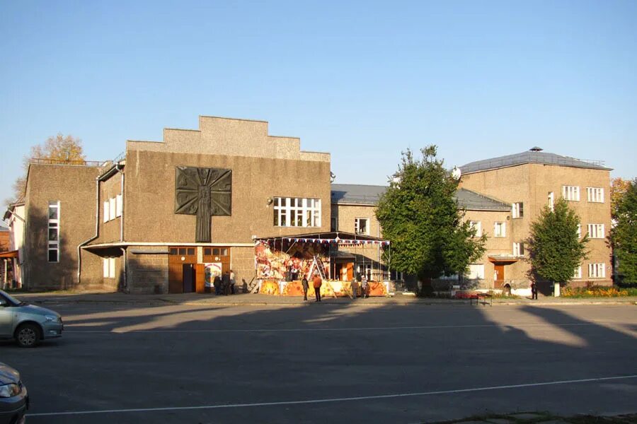 Город камешково. Кинотеатр октябрь камешково. Город камешково владимирской области численность населения. Кинотеатр октябрь камешково. Камешково.